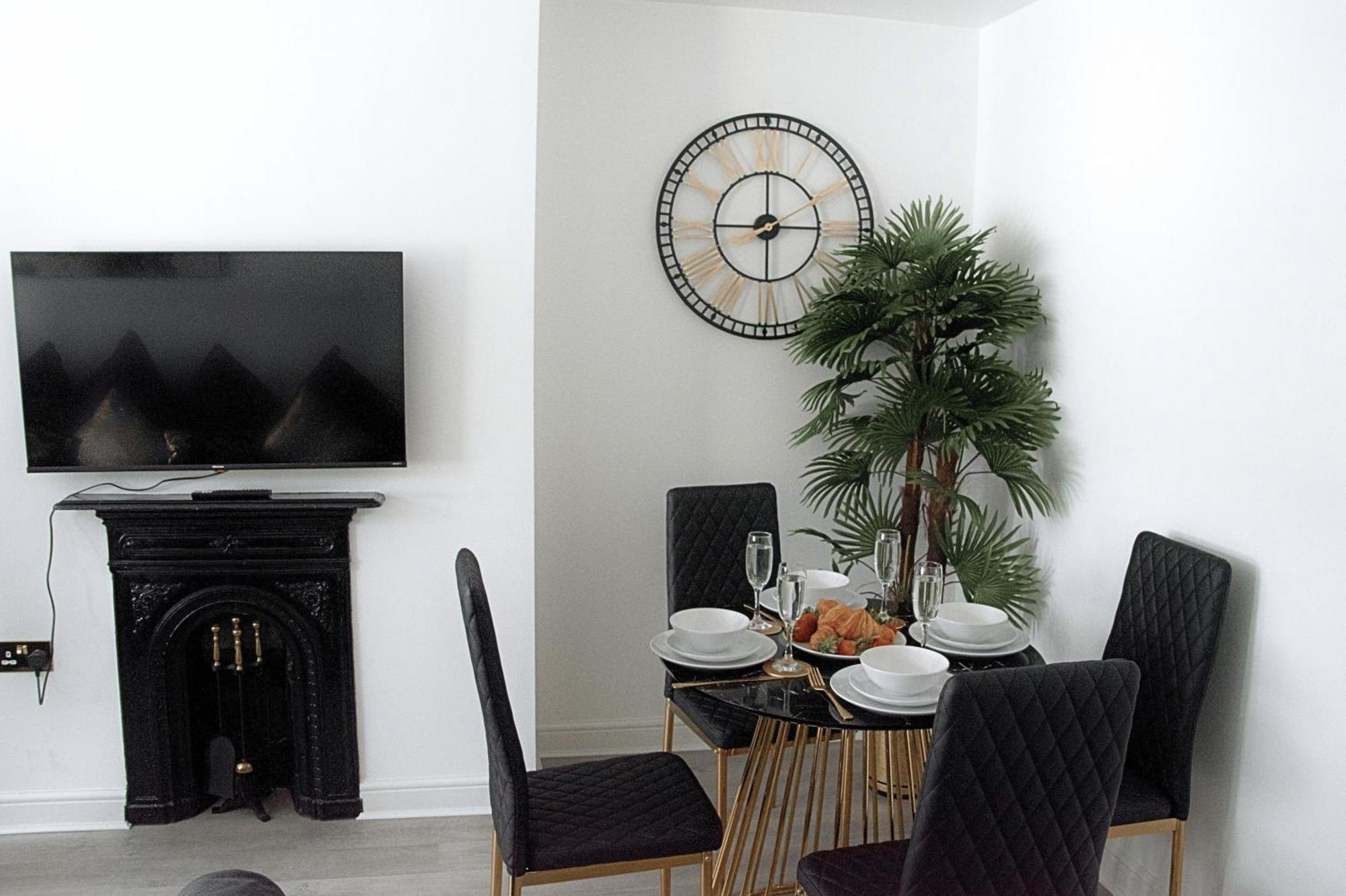 Modern Town Centre Flat - Free Shared Parking, King Size Bed, 5 Minutes Walk To Beach Bournemouth Exterior foto